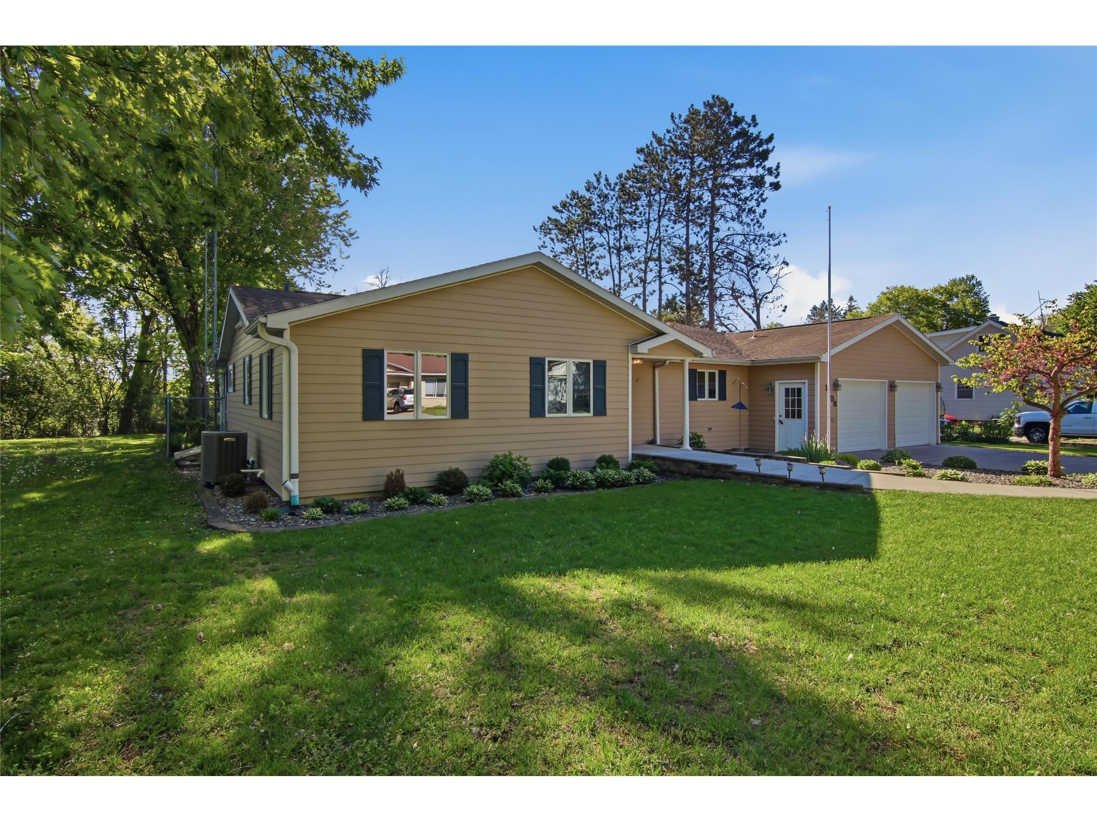 1608 Mathews Street Menomonie WI 54751 1601304 image3