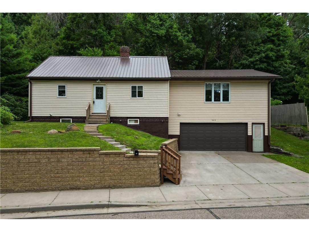 1612 11th Street Eau Claire WI 54703 1597875 image1