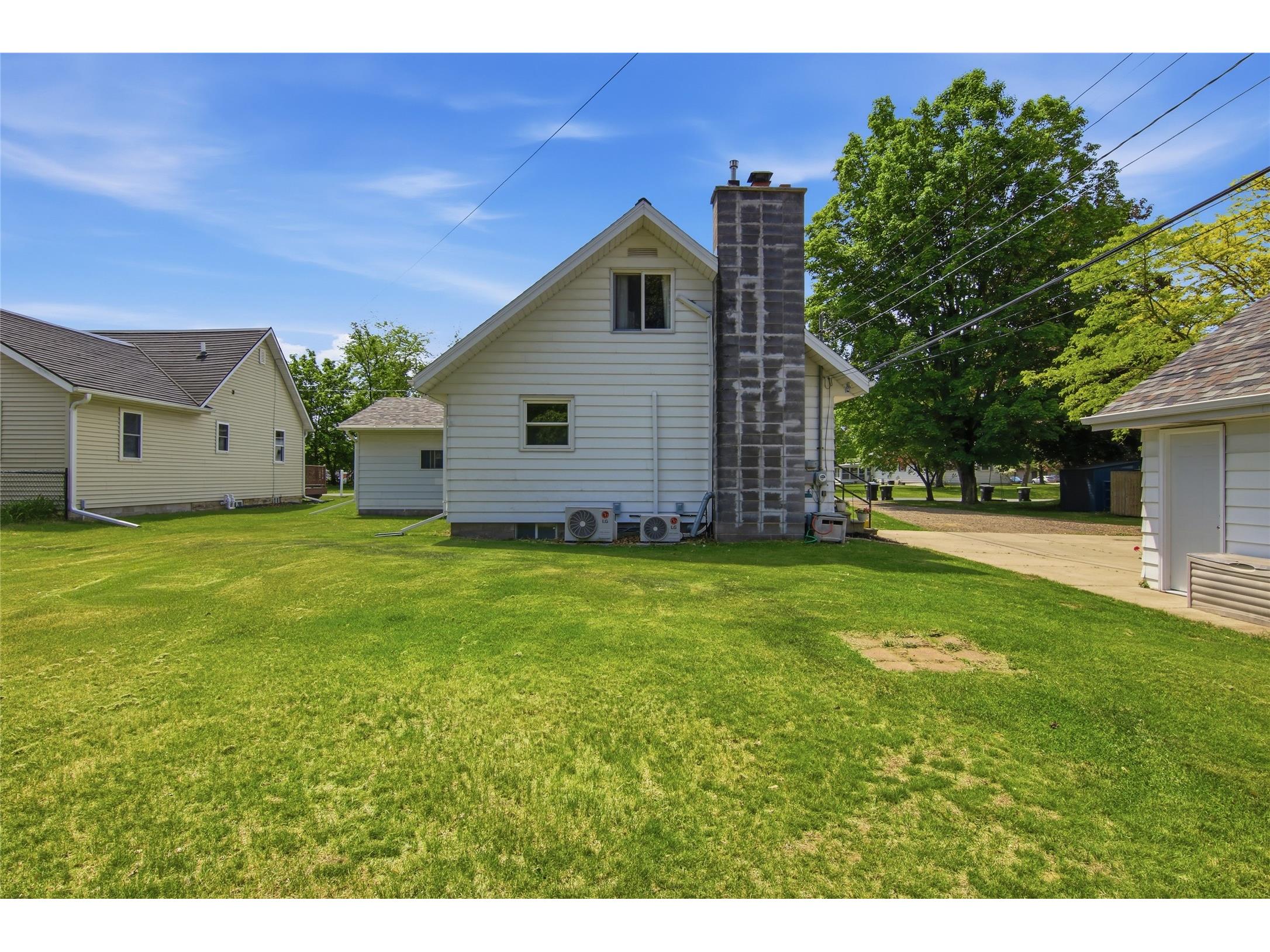 1615 2nd Avenue SE Menomonie WI 54751 1601242 image34