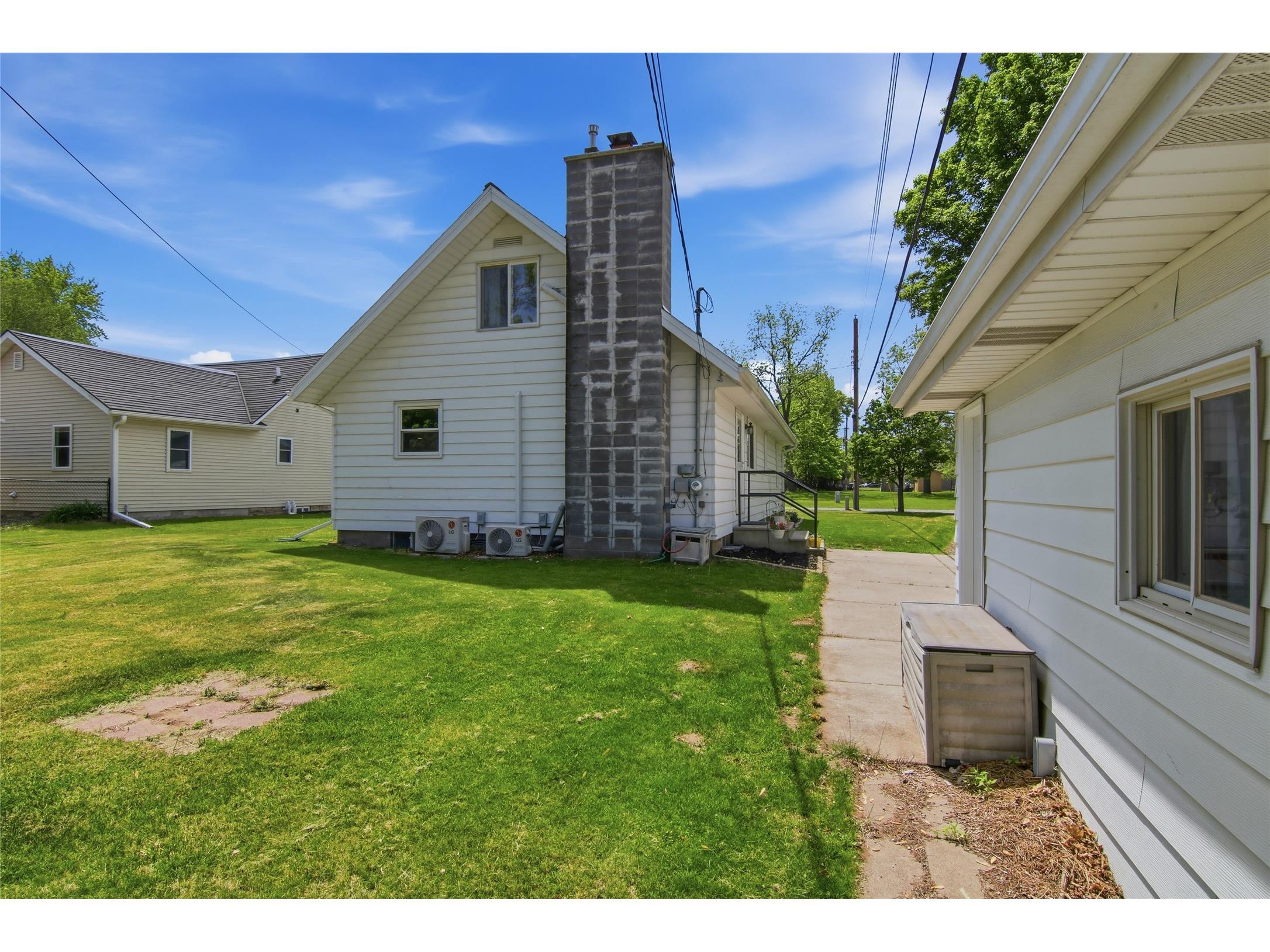 1615 2nd Avenue SE Menomonie WI 54751 1601242 image35