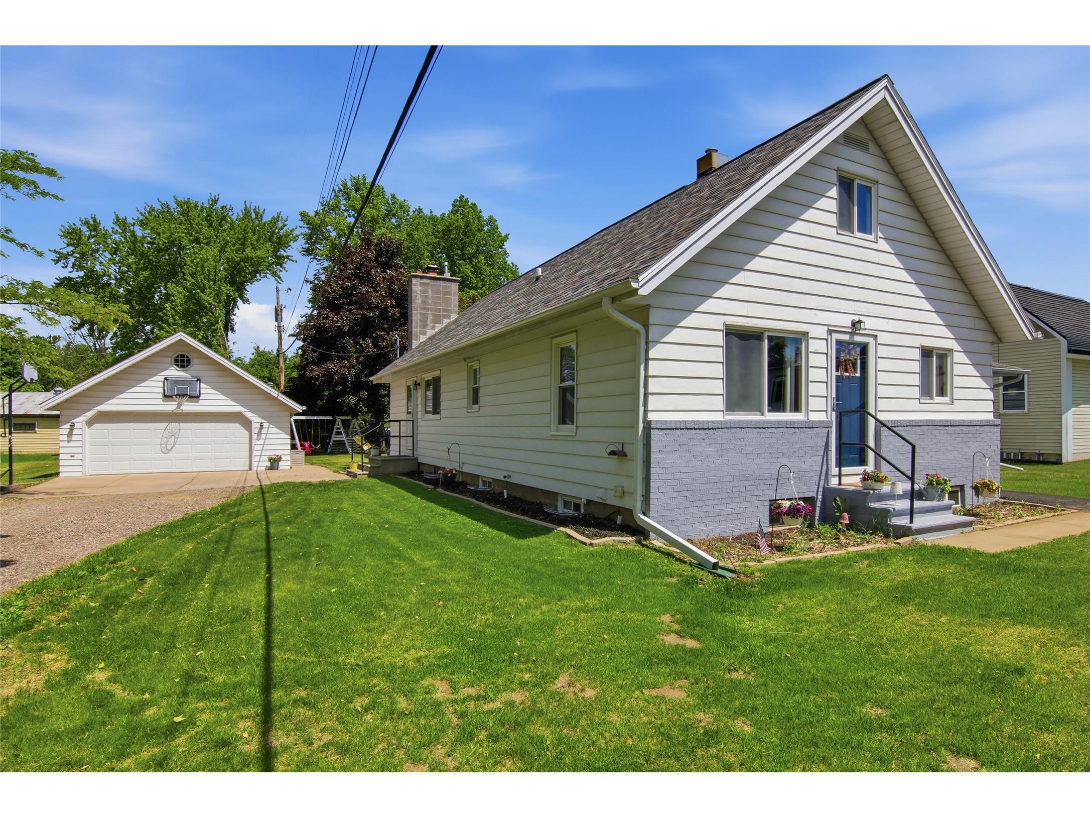 1615 2nd Avenue SE Menomonie WI 54751 1601242 image38