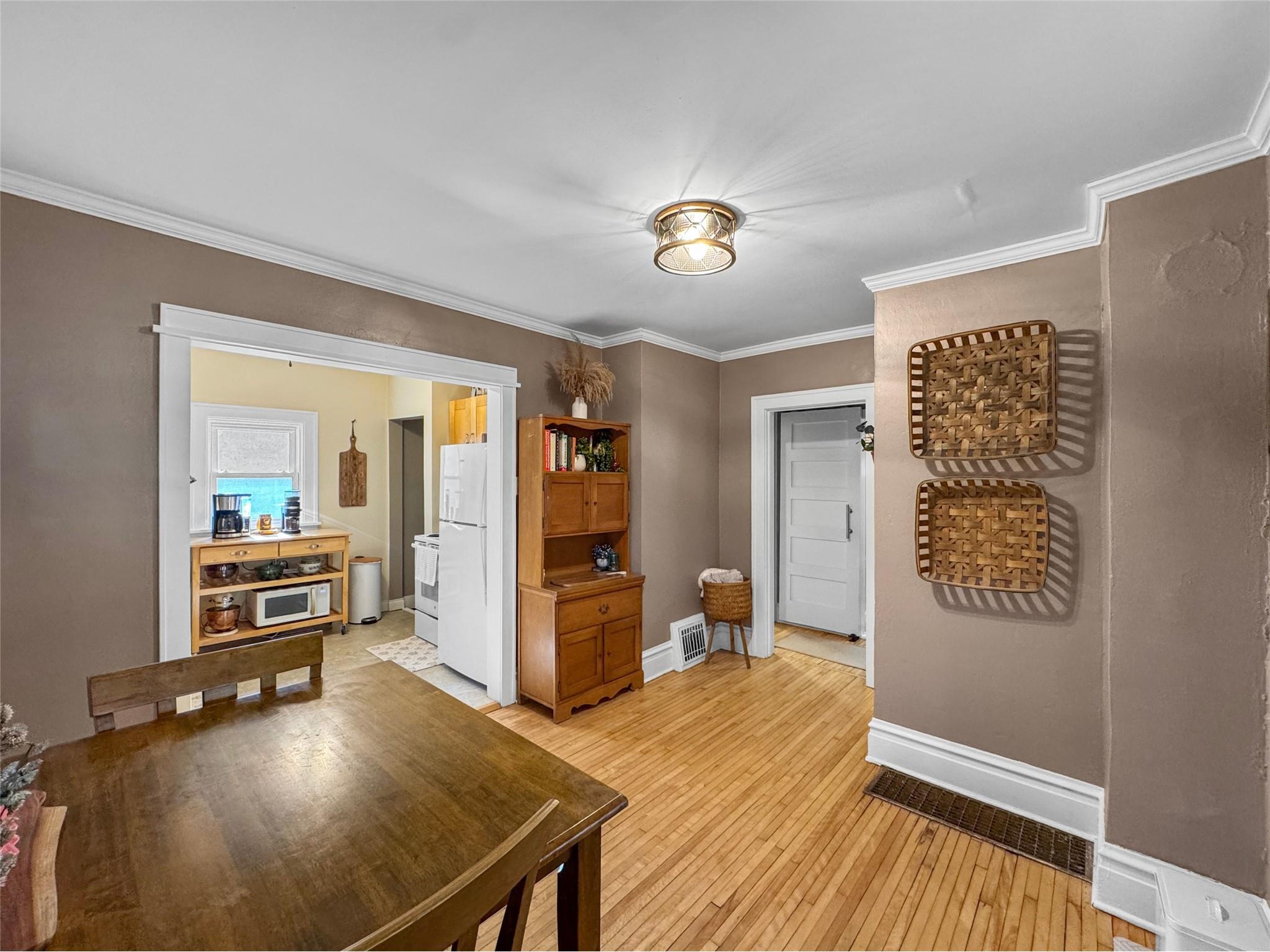 1615 S Broadway Street Menomonie WI 54751 1601897 image9