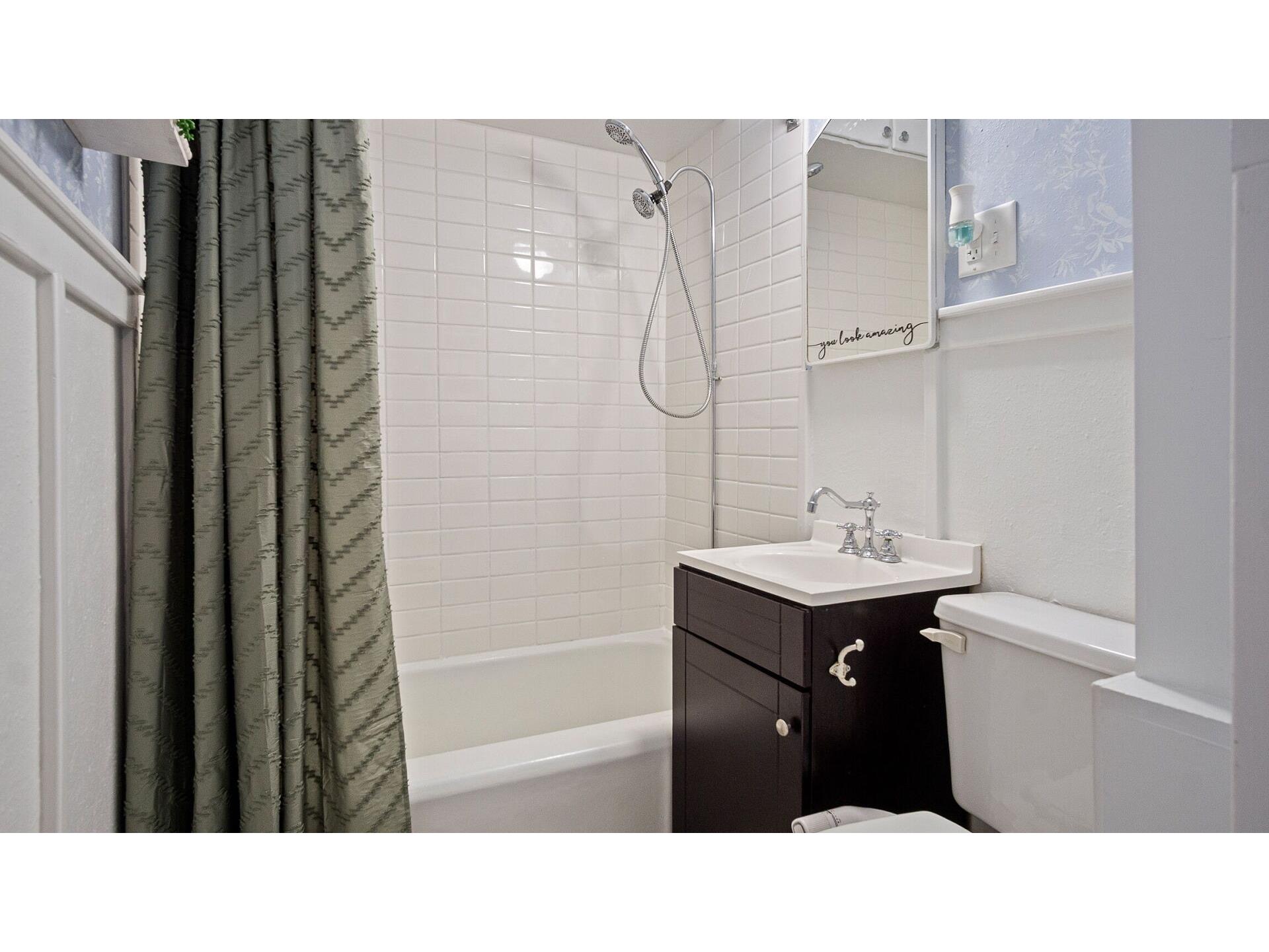 1621 Highland Avenue Eau Claire WI 54701 1599824 image35