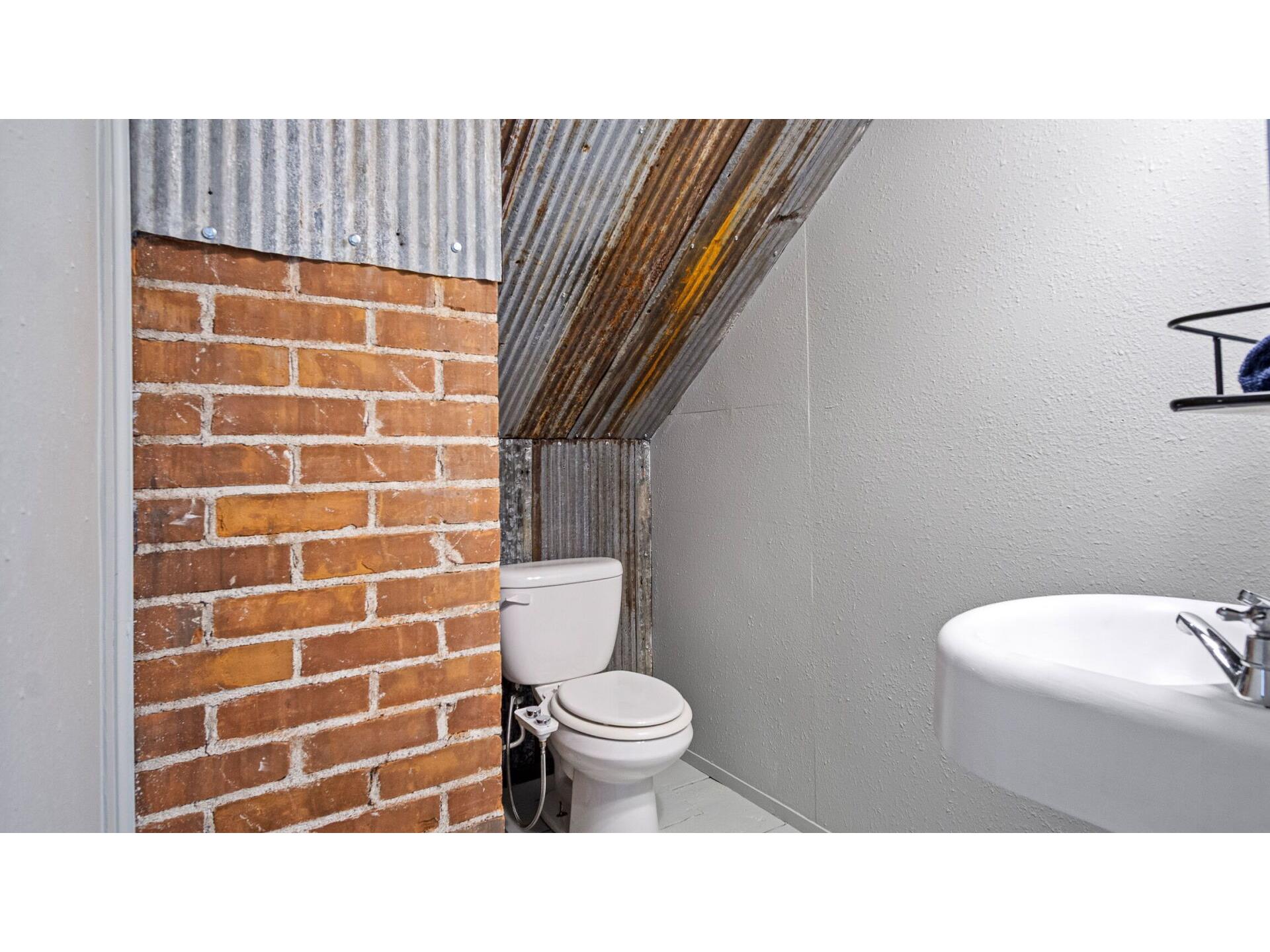 1621 Highland Avenue Eau Claire WI 54701 1599824 image43