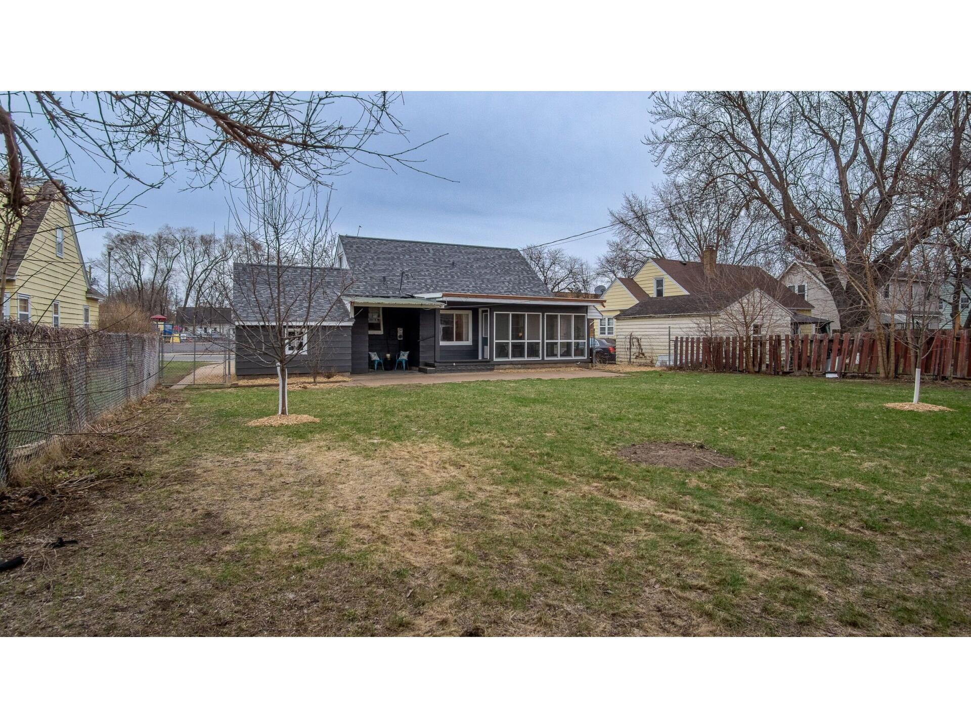 1621 Highland Avenue Eau Claire WI 54701 1599824 image9