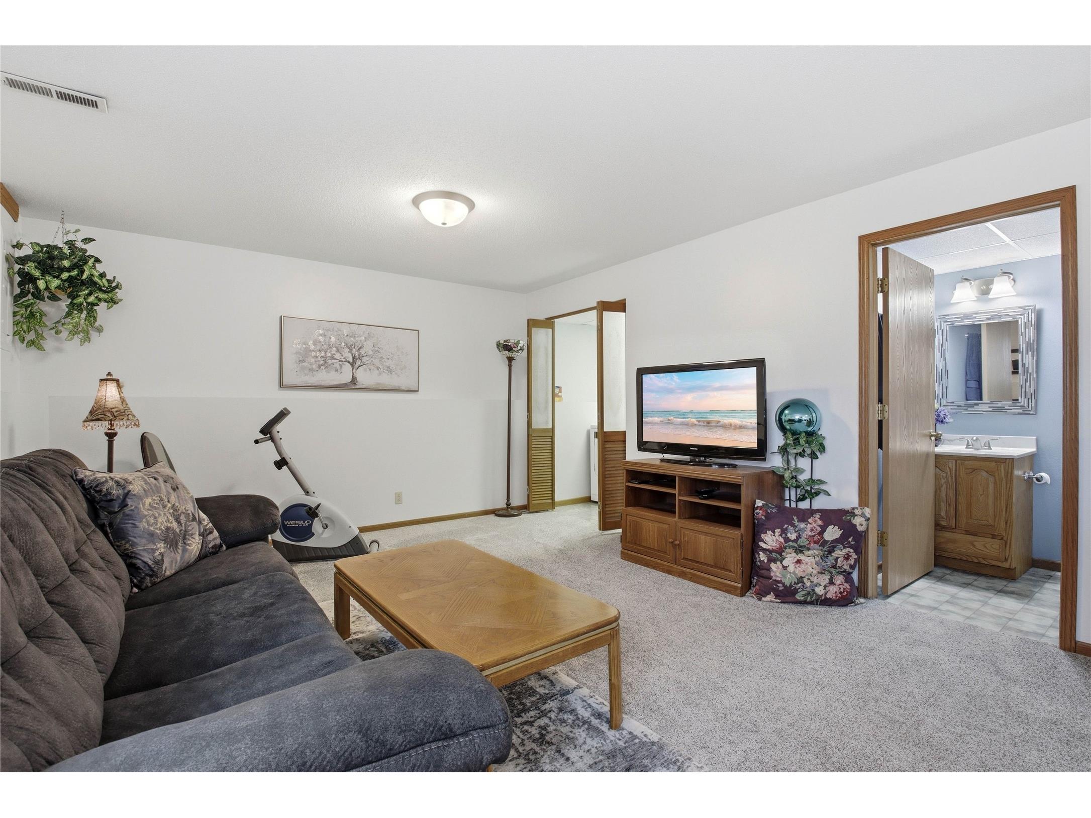 1628 19th Street Eau Claire WI 54703 1598679 image21