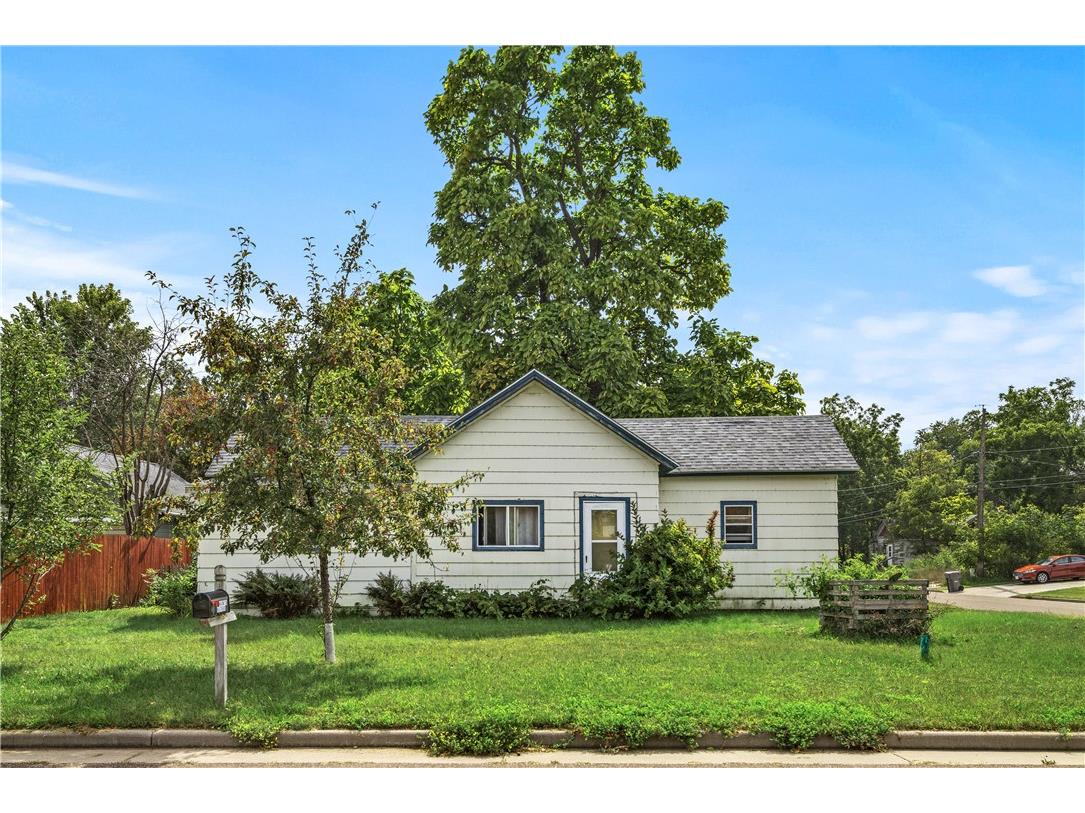 1643 Ludgate Street Chippewa Falls WI 54729 1595023 image1