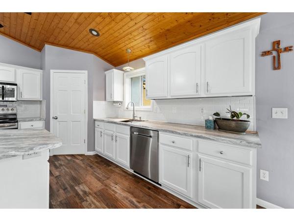 1652 N 950th Street Eau Claire WI 54701 1600834 image16