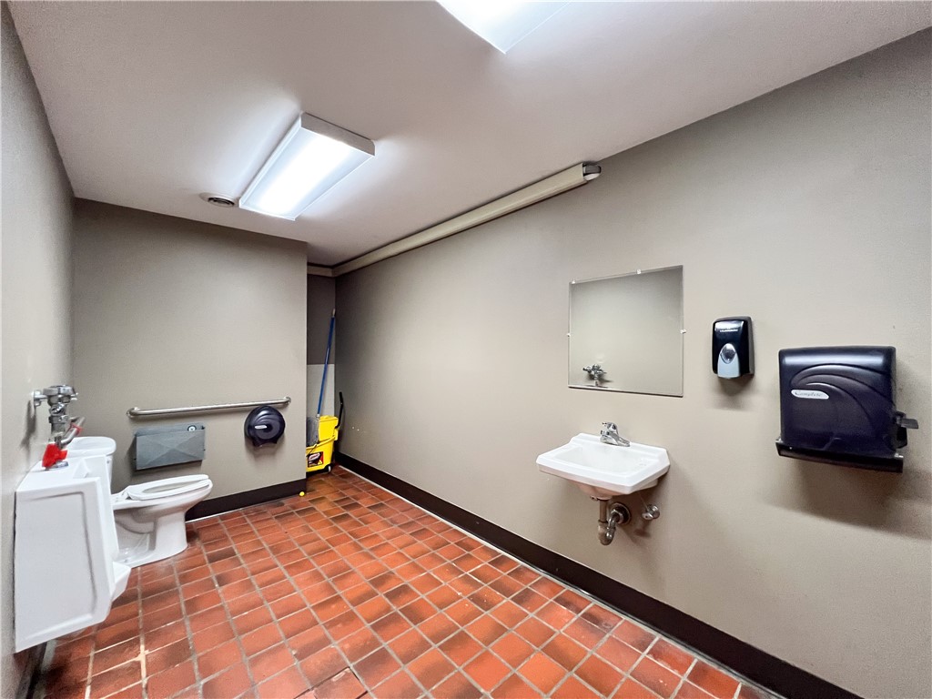 1658 Us Highway 8 Barron WI 54812 1589399 image17