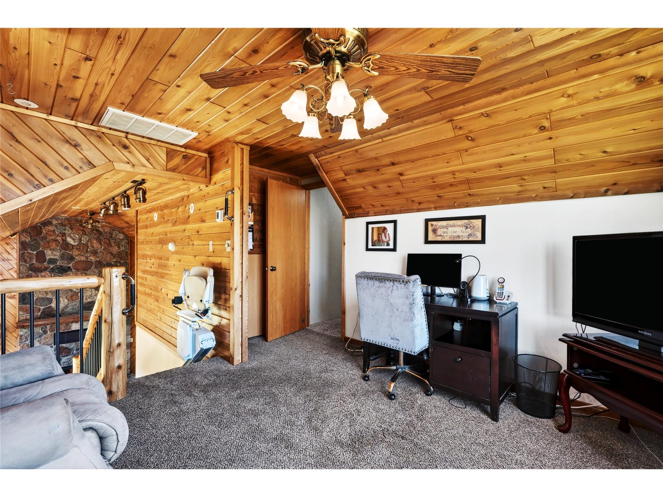 16861 W State Road 77 Hayward WI 54843 1600862 image22