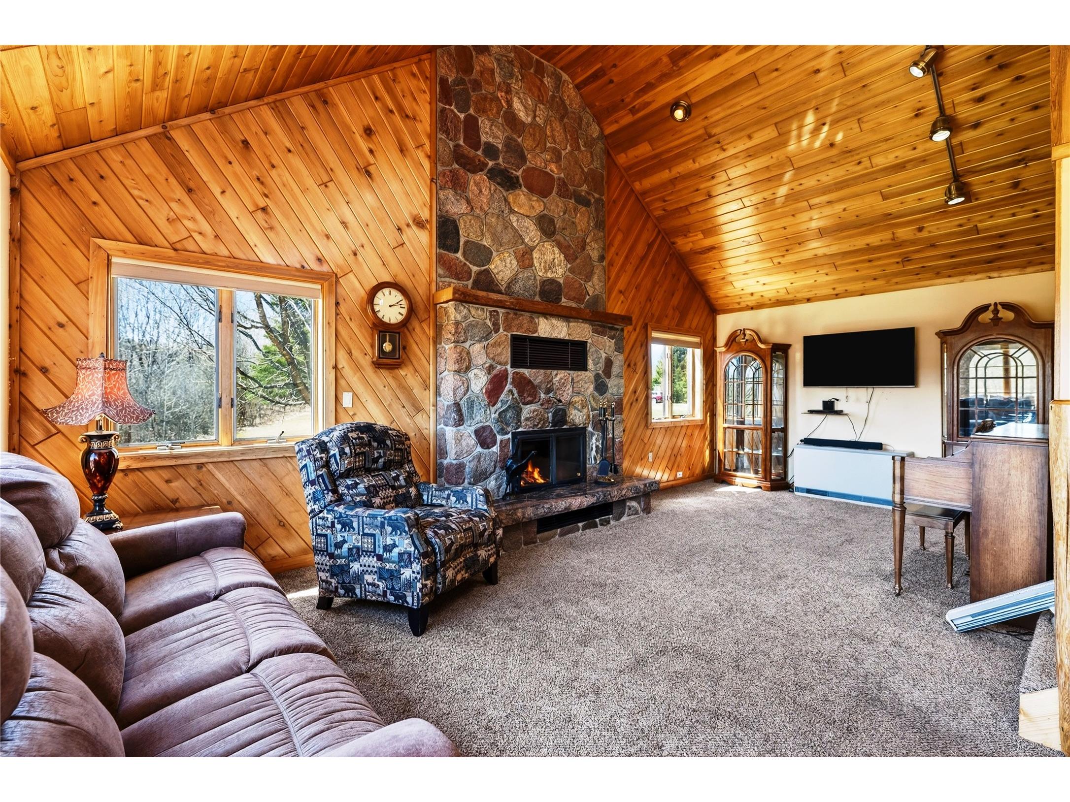 16861 W State Road 77 Hayward WI 54843 1600862 image9