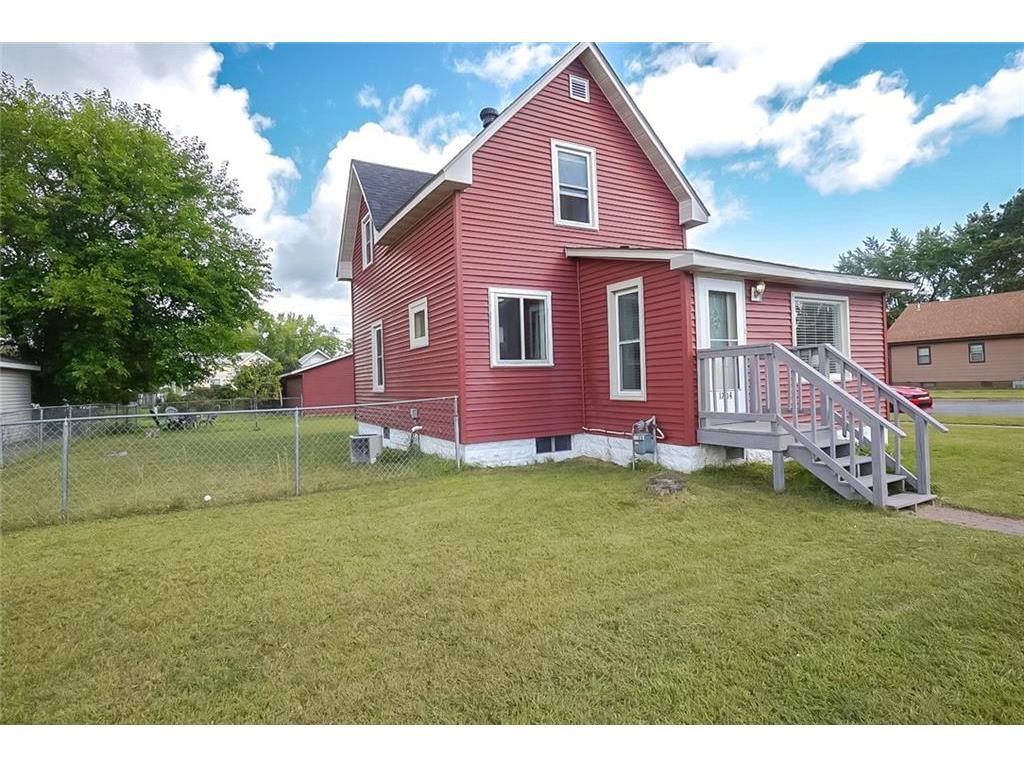 1704 Bartlett Avenue Altoona WI 54720 1585547 image1