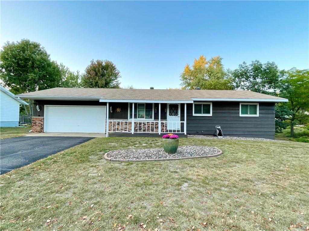 1706 Raedel Road, Eau Claire, WI, 54703 MLS 1576750 Edina Realty