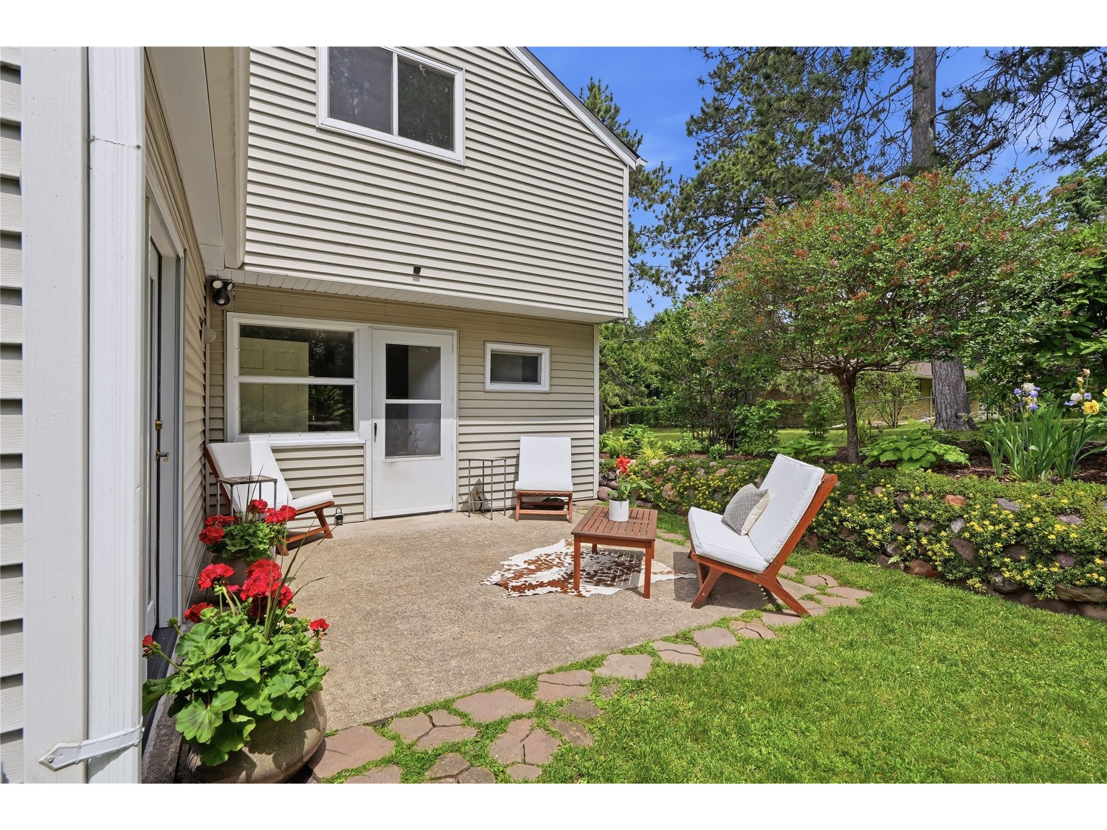1707 South Street Eau Claire WI 54701 1601793 image42
