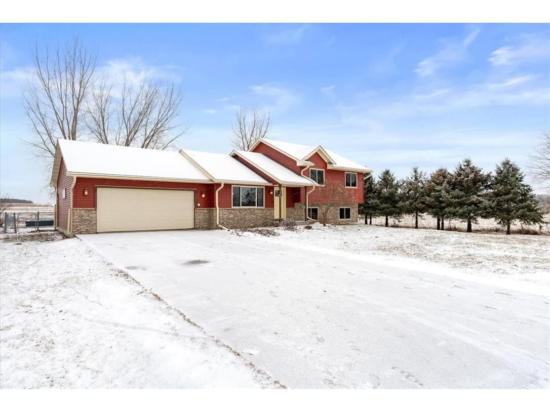 1710 Amsterdam Street Baldwin WI 54002 1588148 image1