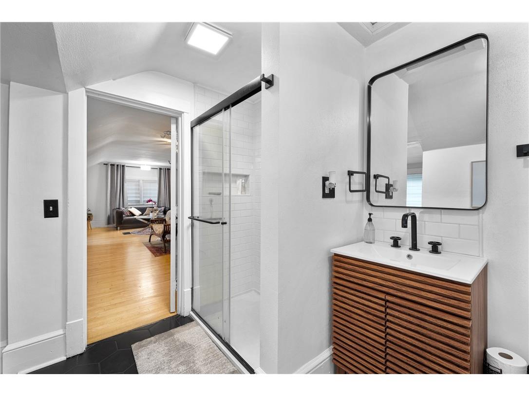 1711 State Street Eau Claire WI 54701 1594767 image21