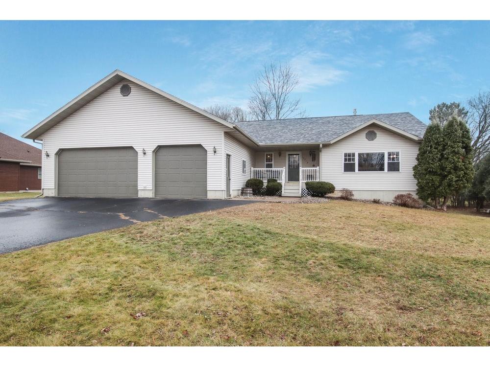 1715 Whitetail Drive Chippewa Falls WI 54729 1587951 image1