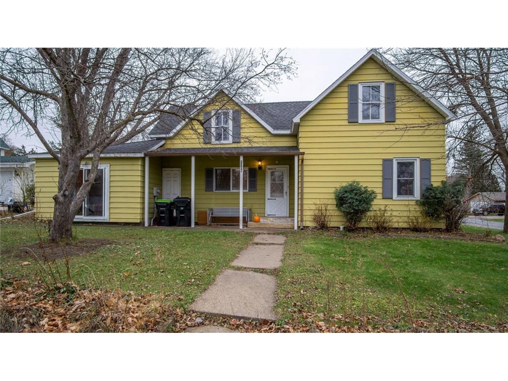 1720 11th Street, Menomonie, WI 54751 MLS 1570014 Edina Realty