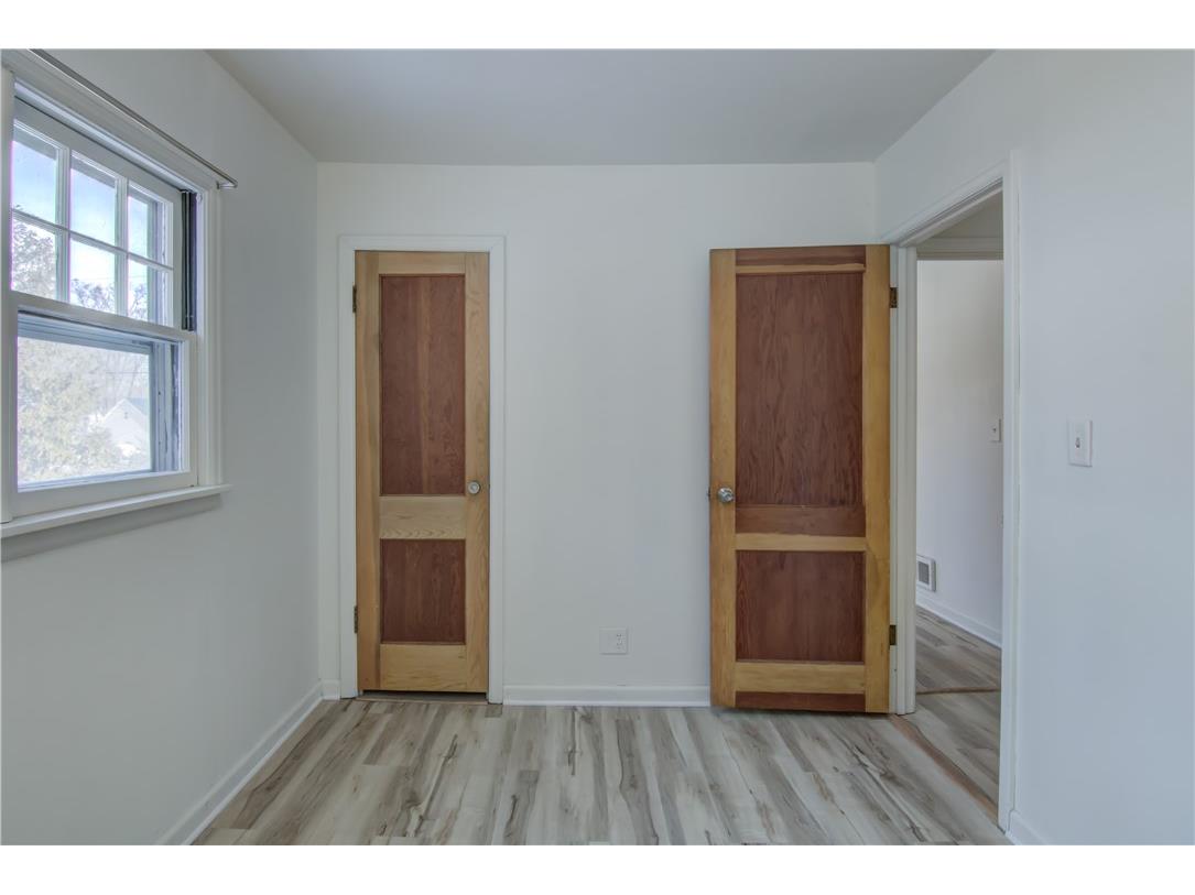 1722 11th Street Eau Claire WI 54703 1597332 image16