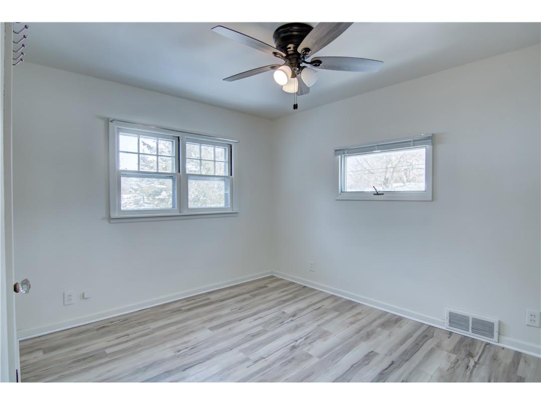 1722 11th Street Eau Claire WI 54703 1597332 image17