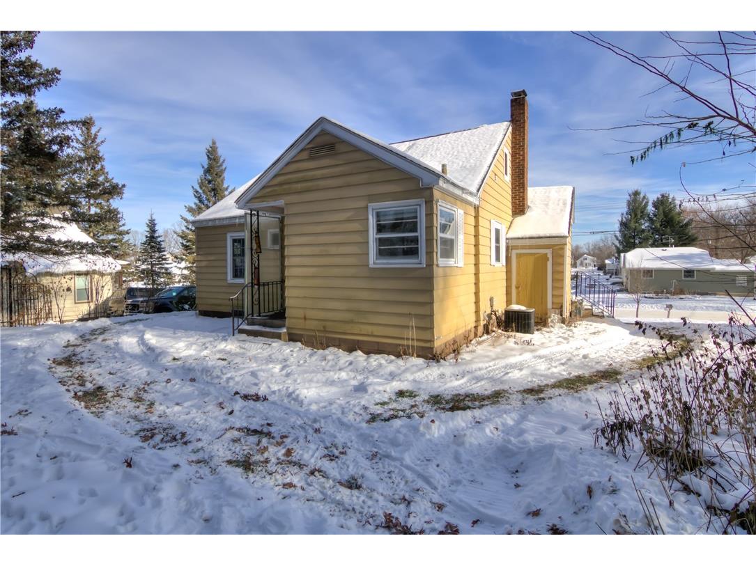 1722 11th Street Eau Claire WI 54703 1597332 image26