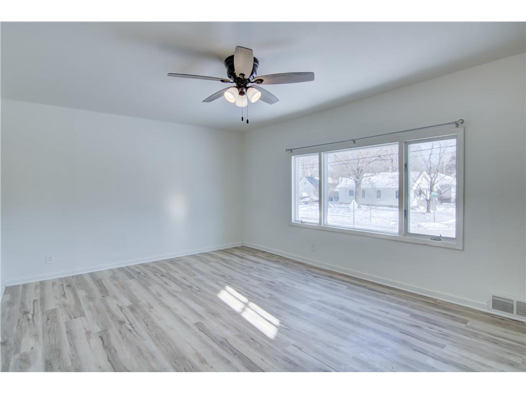 1722 11th Street Eau Claire WI 54703 1597332 image5