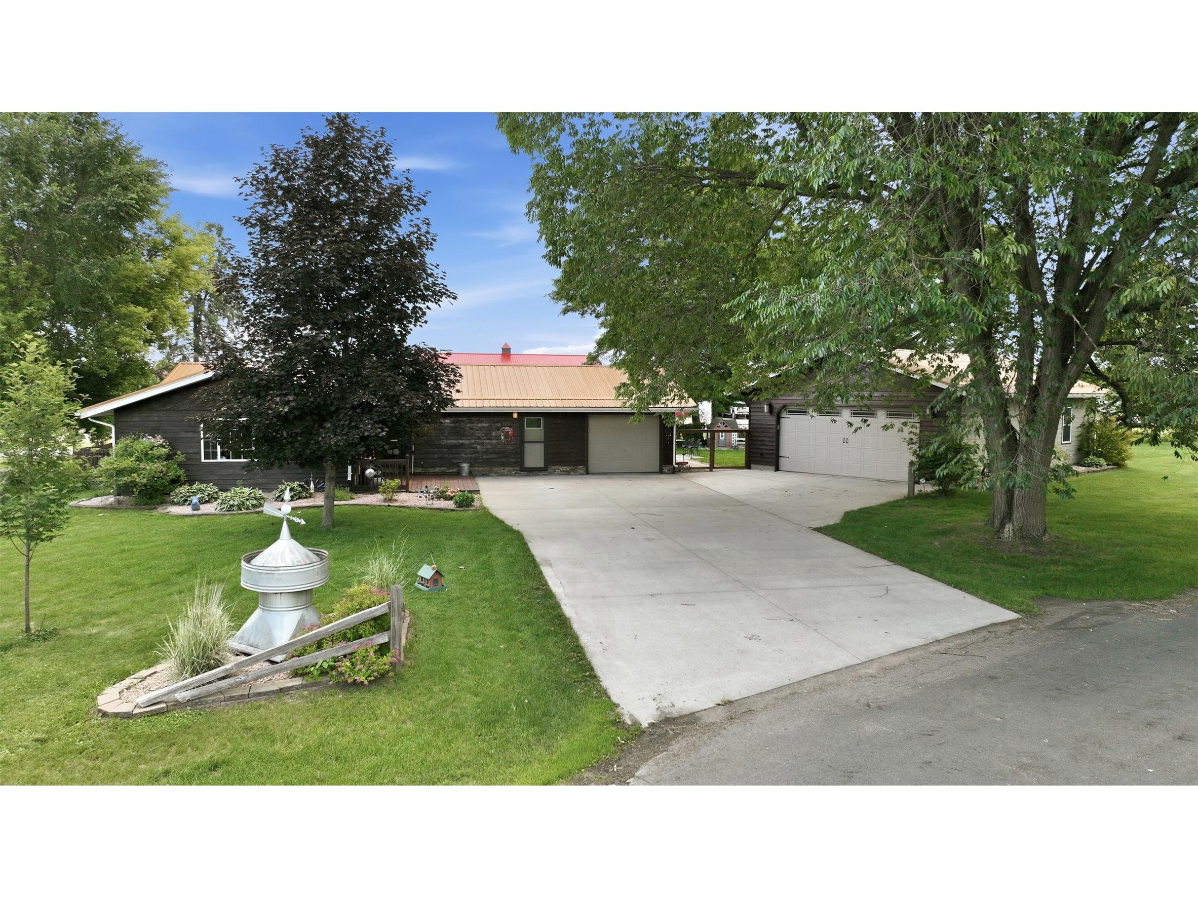 1733 Riverview Drive Barron WI 54812 1602139 image2