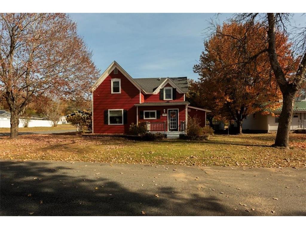 1802 11th Street E Menomonie WI 54751 1586732 image1
