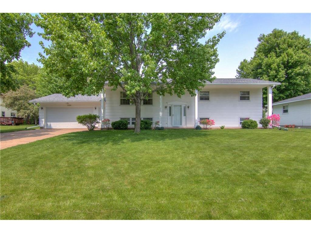 1806 Oaklawn Drive, Eau Claire, WI, 54703 MLS 1573491 Edina Realty