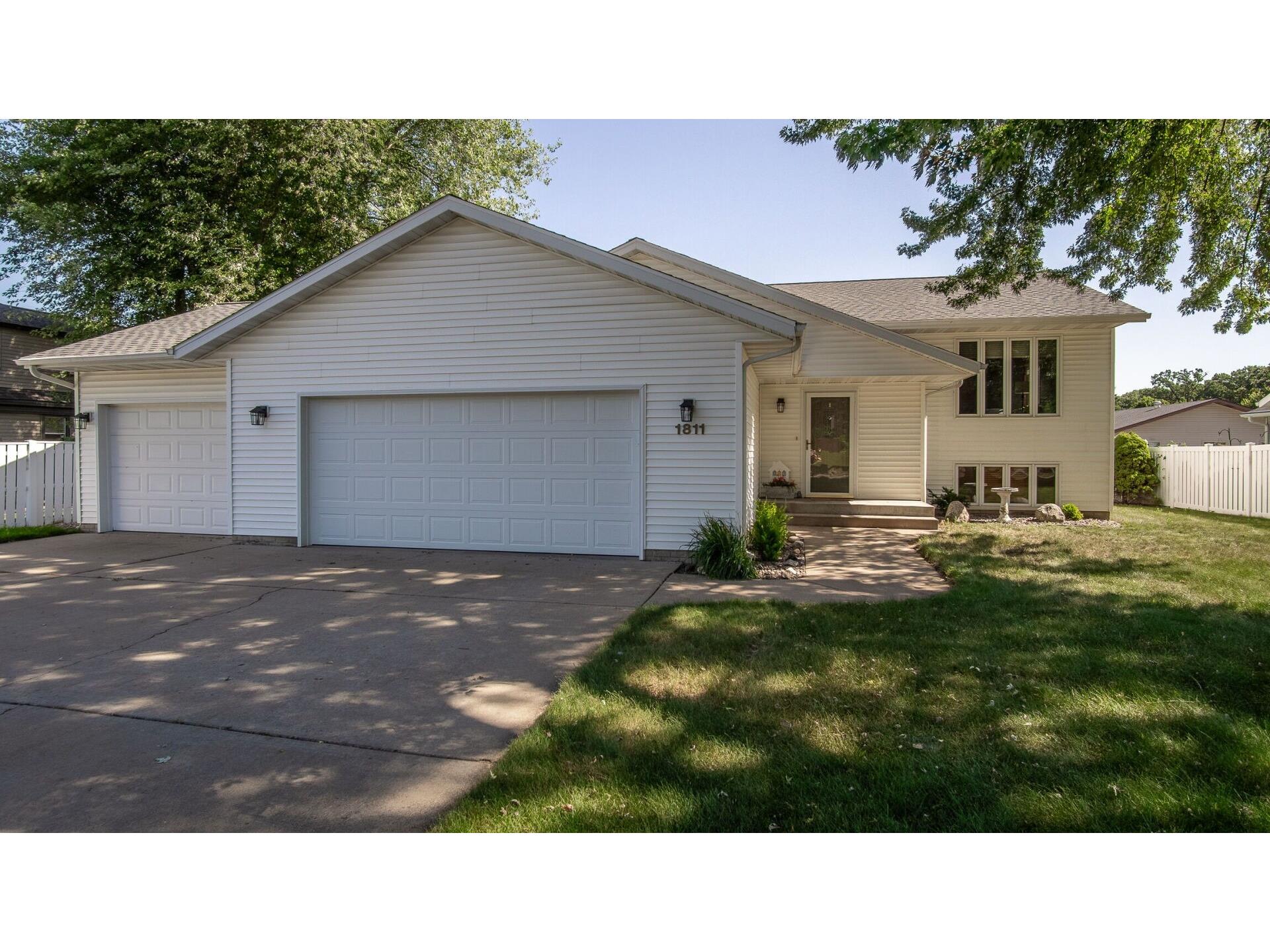 1811 Mitscher Avenue Eau Claire WI 54701 1603238 image5