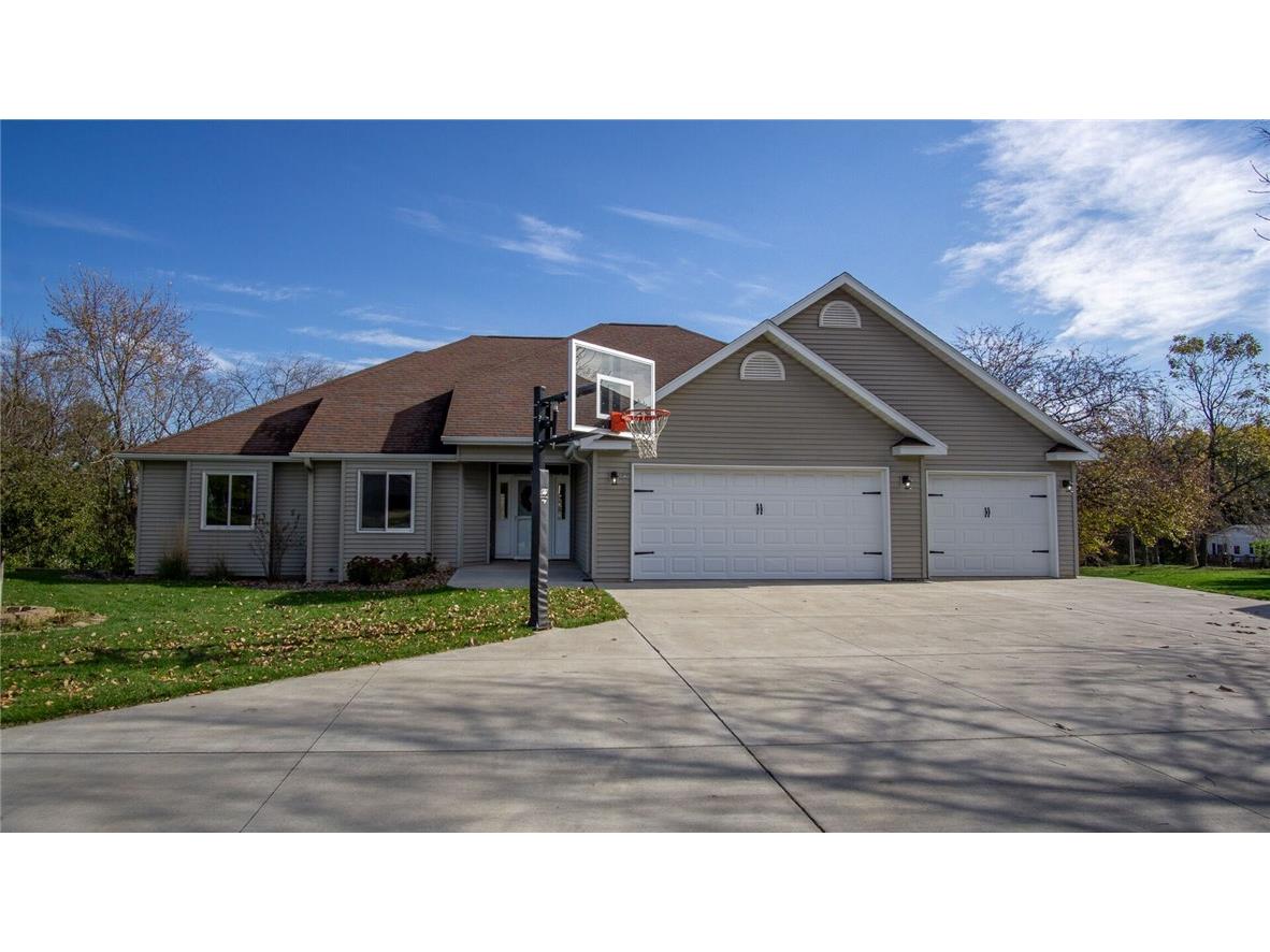 1811 W Ridge Court Eau Claire WI 54703 1596317 image1