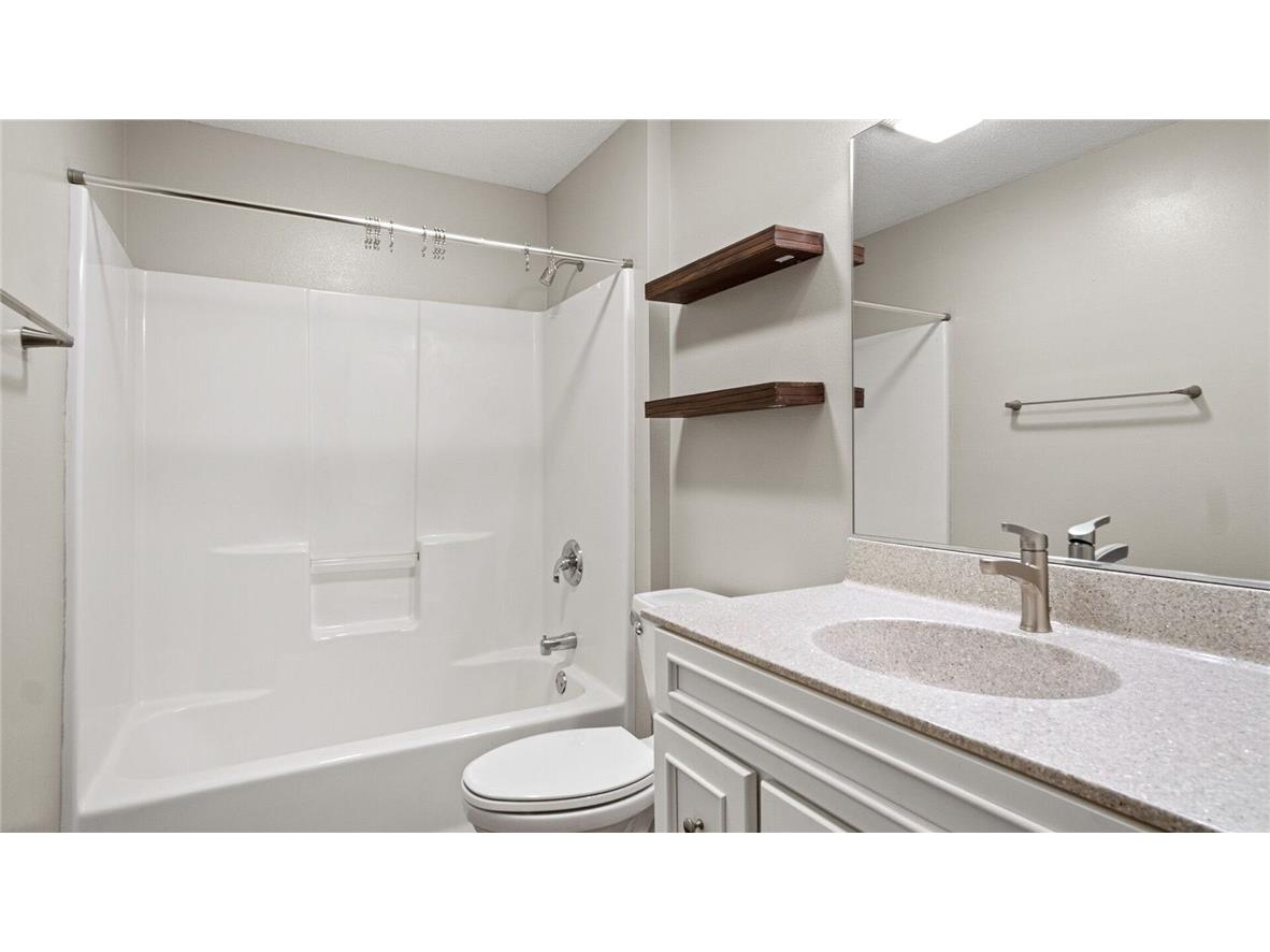 1811 W Ridge Court Eau Claire WI 54703 1596317 image32