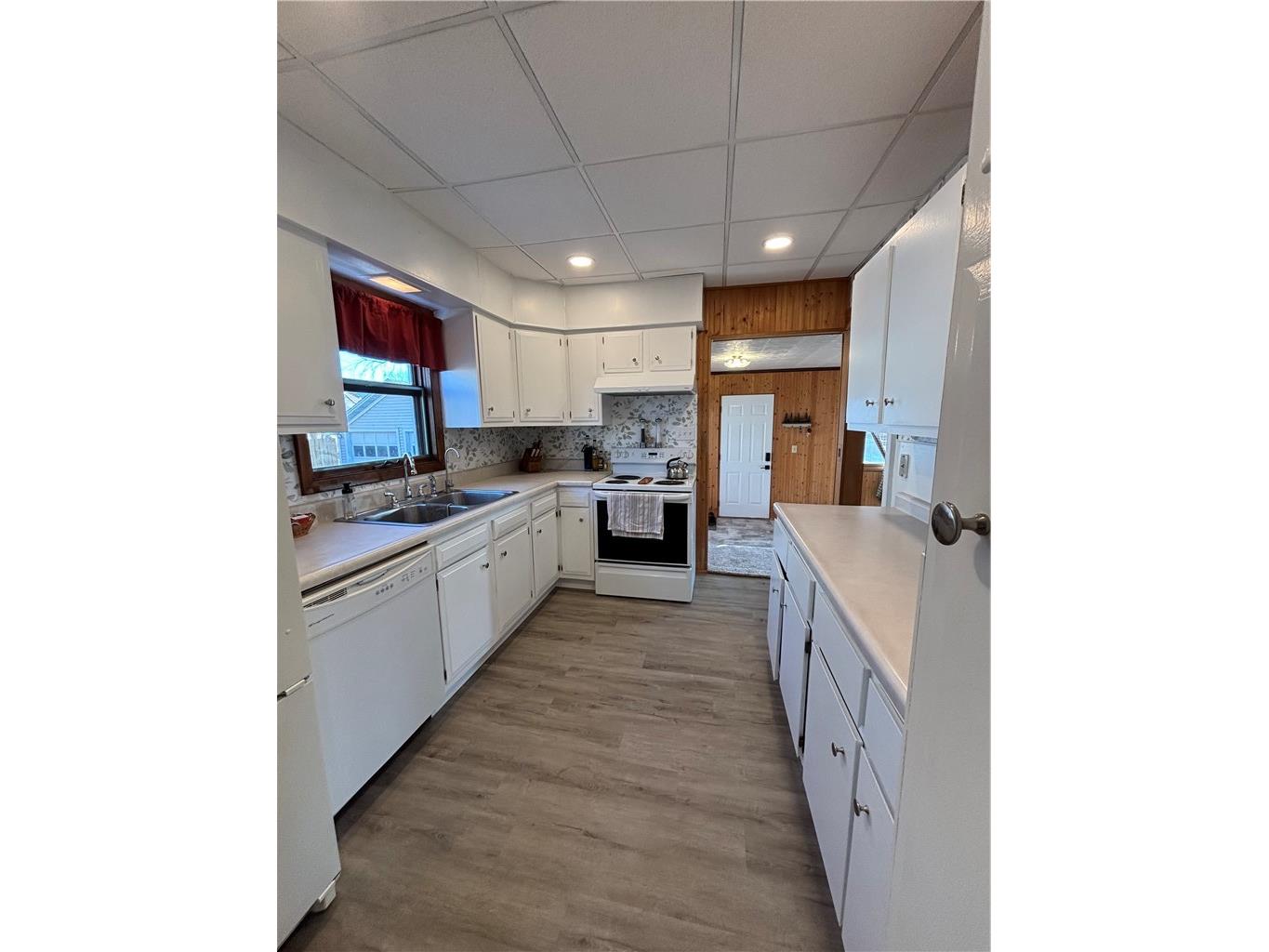 1820 Main Street Bloomer WI 54724 1598885 image10