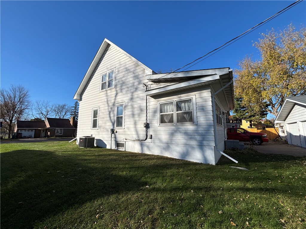 1820 Main Street Bloomer WI 54724 1598885 image45