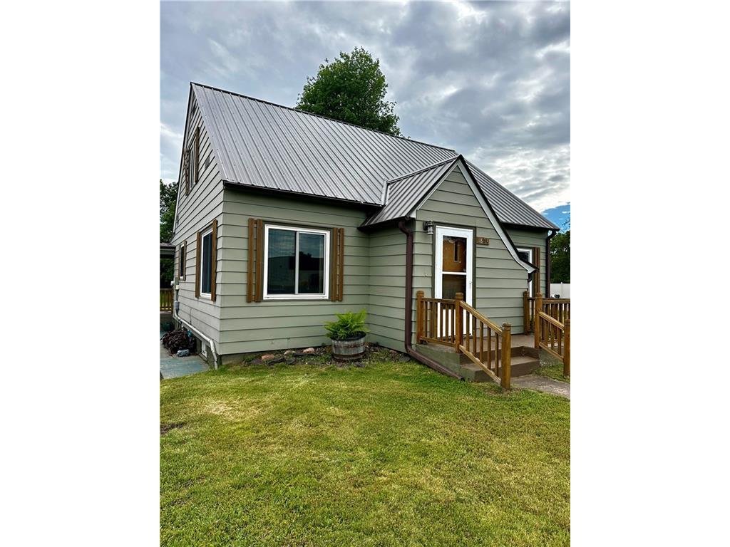 1824 17th Avenue Bloomer WI 54724 1582806 image1