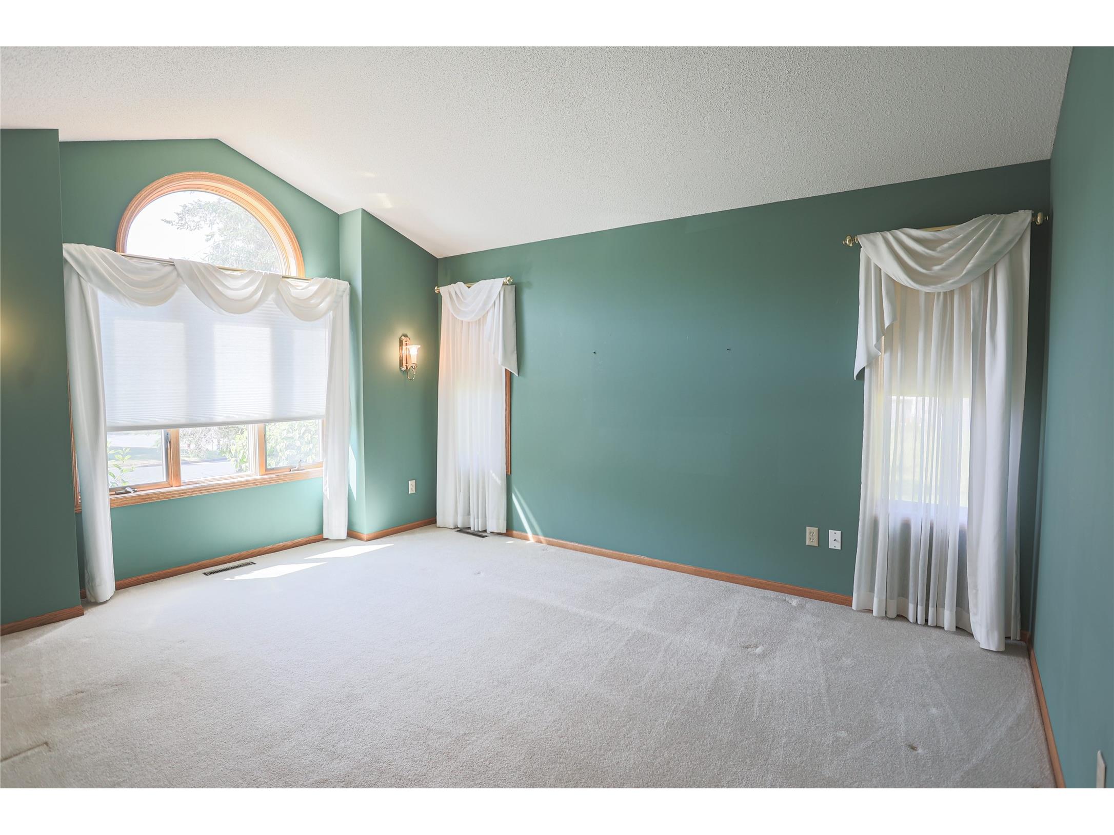 1825 Golf View Drive River Falls WI 54022 1601755 image2