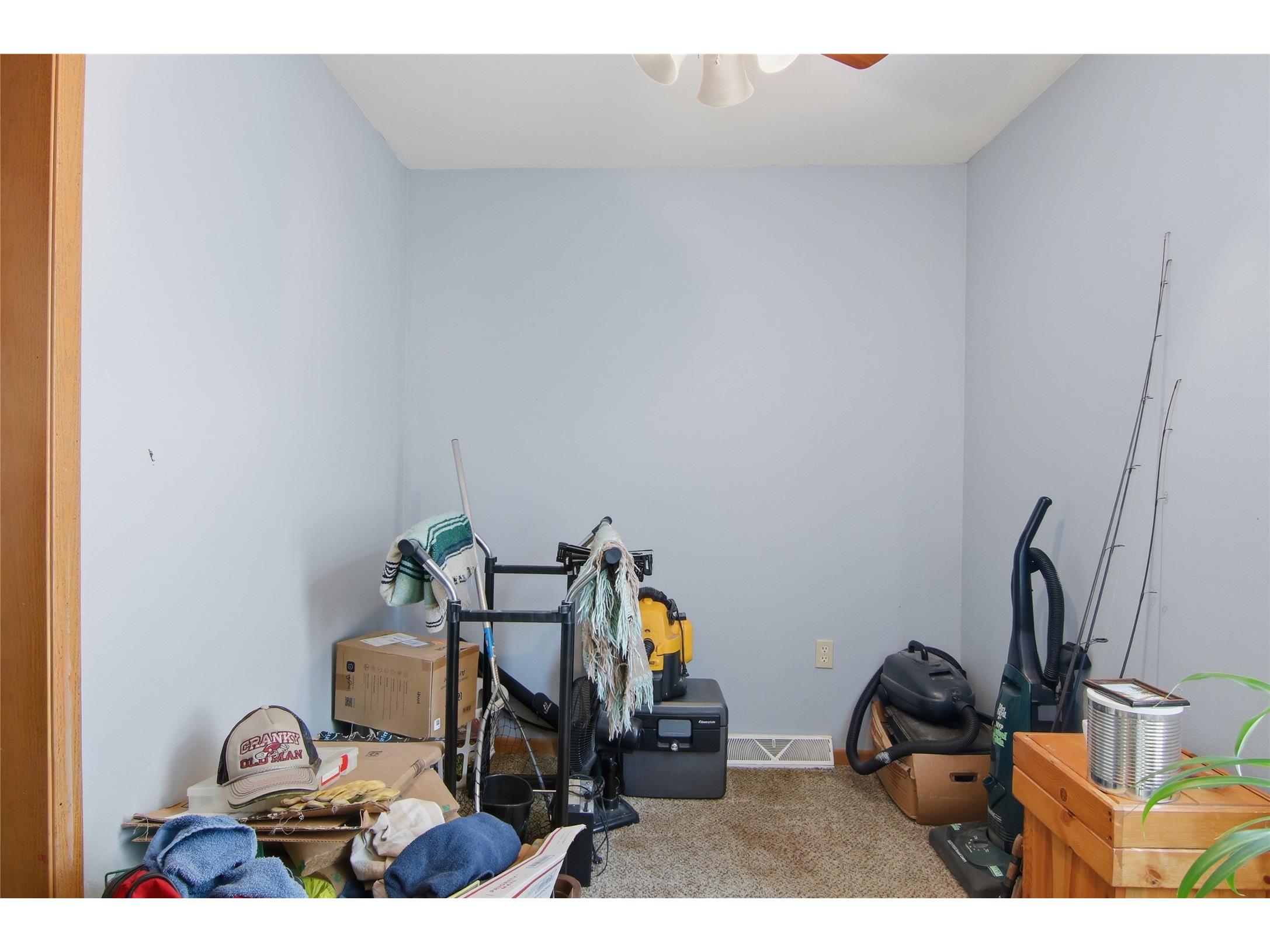 1827 Charles Street Eau Claire WI 54703 1602019 image17