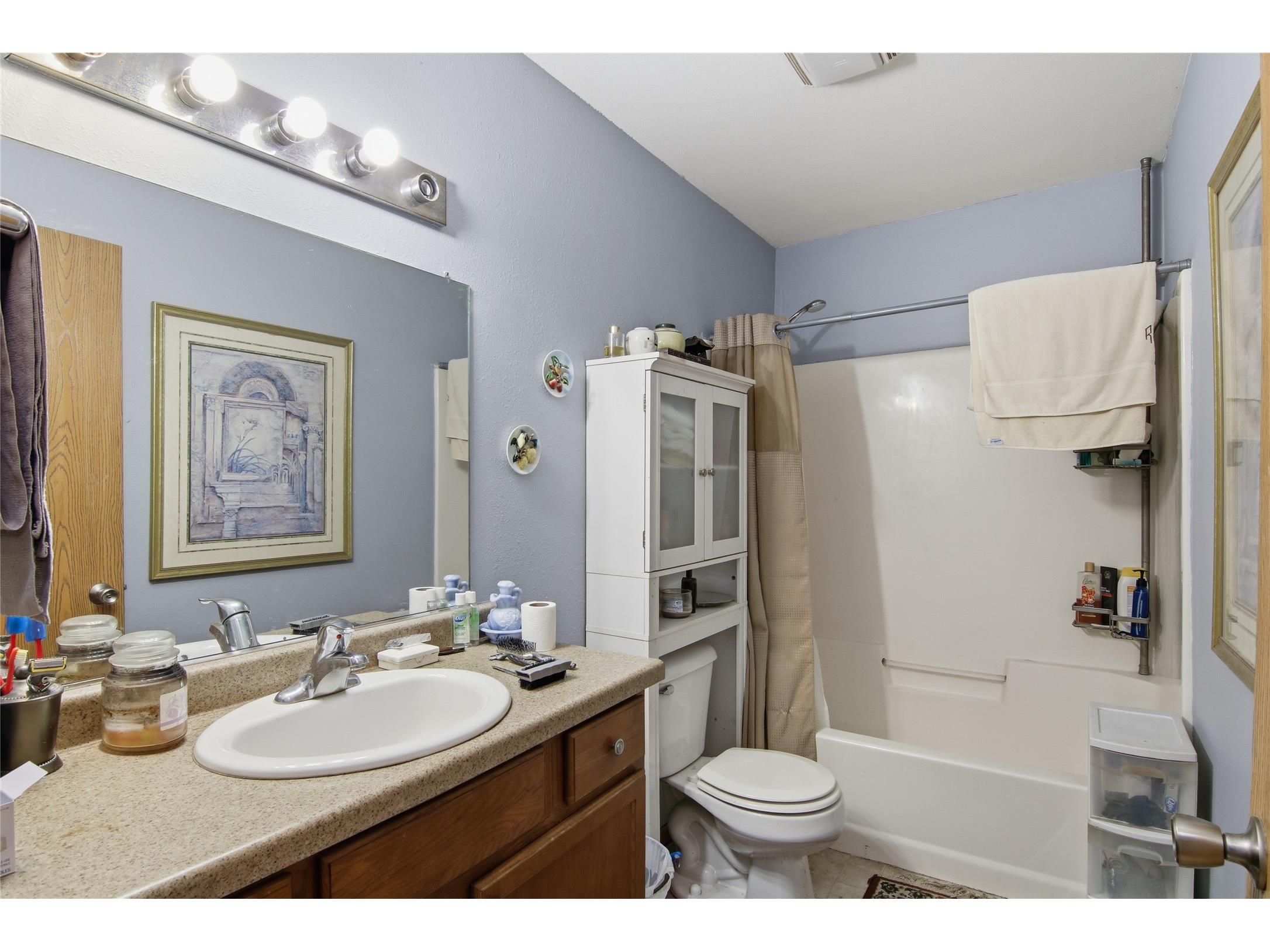 1827 Charles Street Eau Claire WI 54703 1602019 image19
