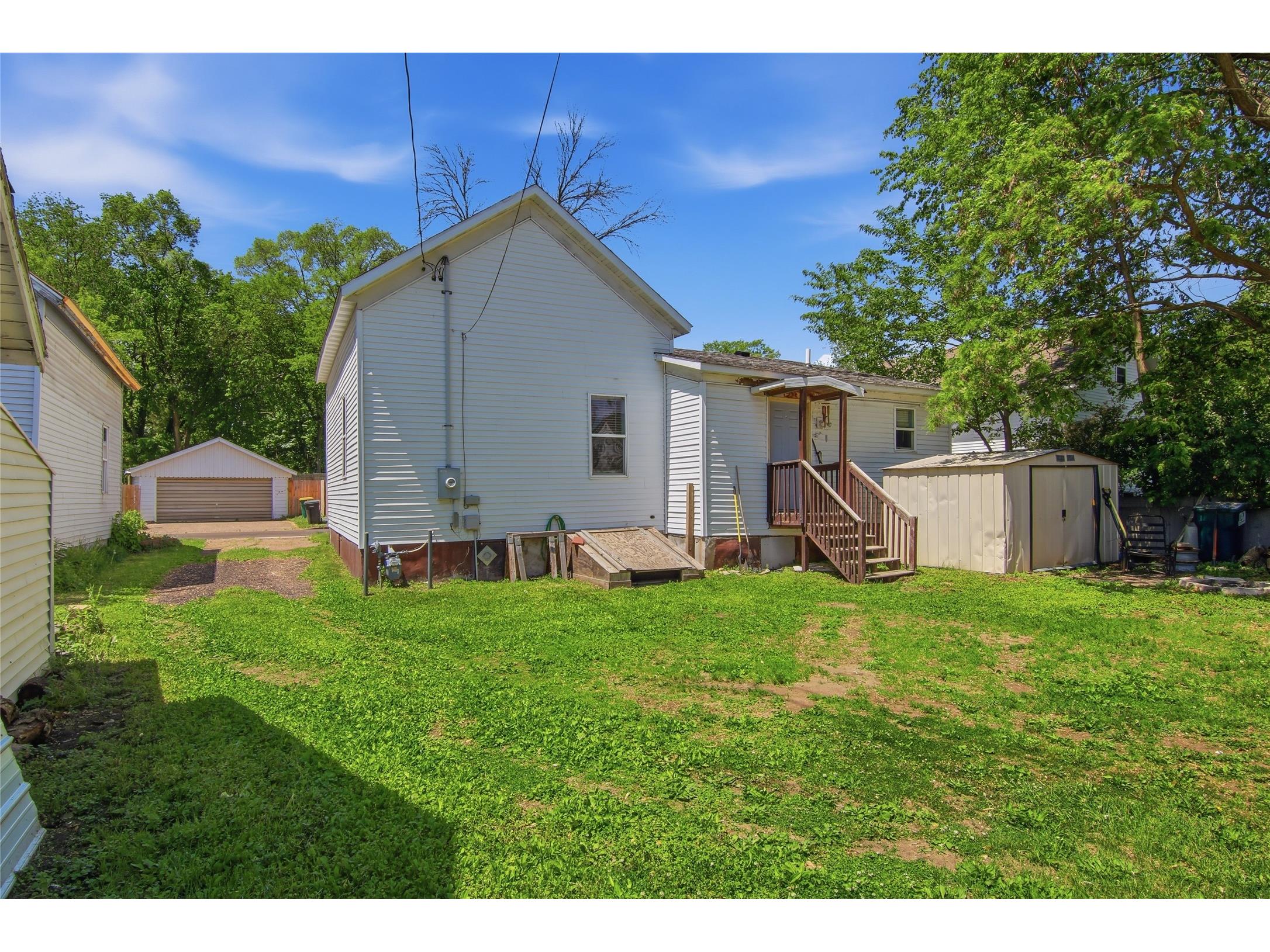 1827 Charles Street Eau Claire WI 54703 1602019 image22