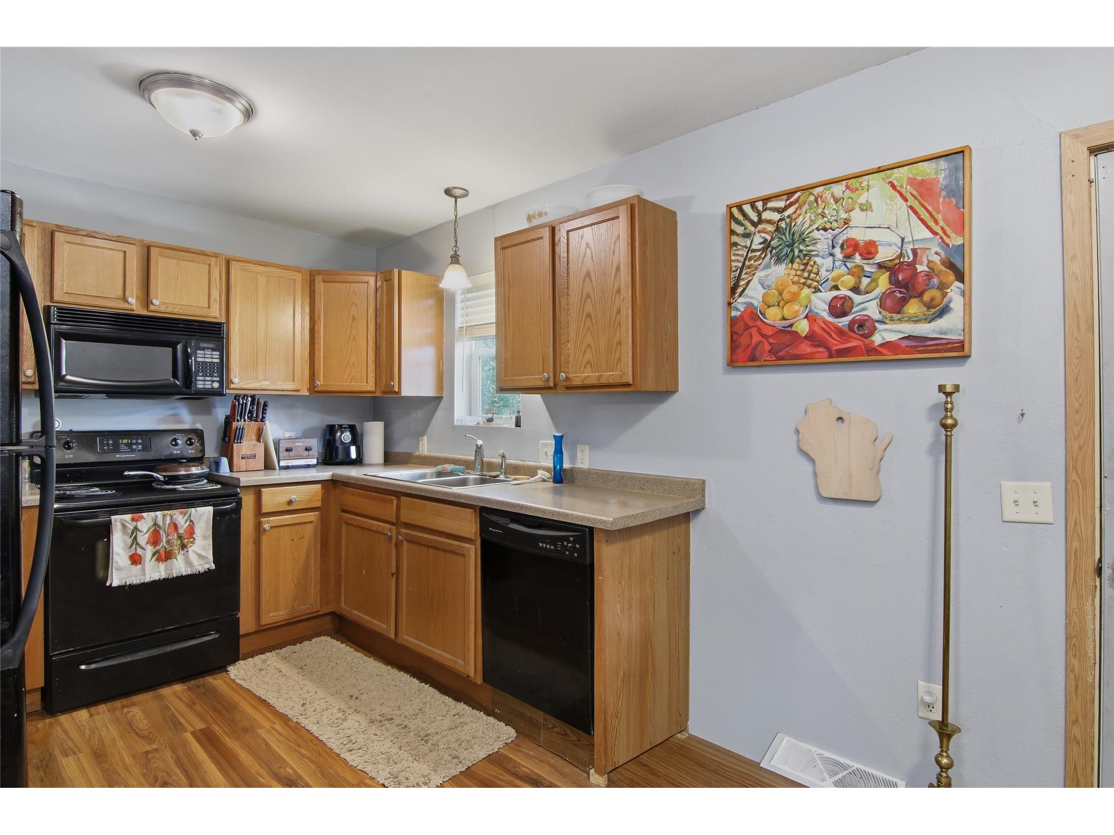 1827 Charles Street Eau Claire WI 54703 1602019 image7
