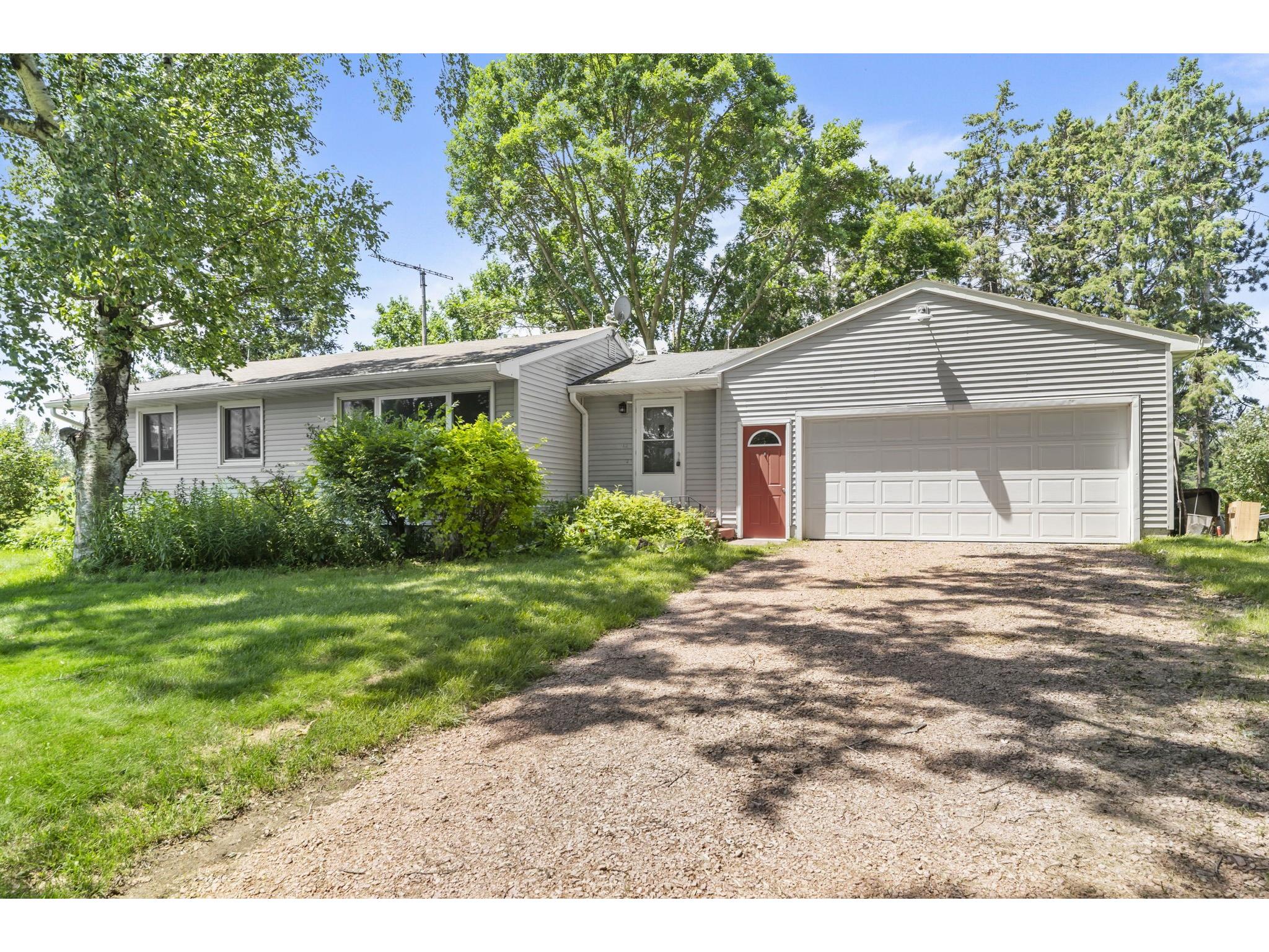 1842 11 1/2 Street Cumberland WI 54829 1602728 image1
