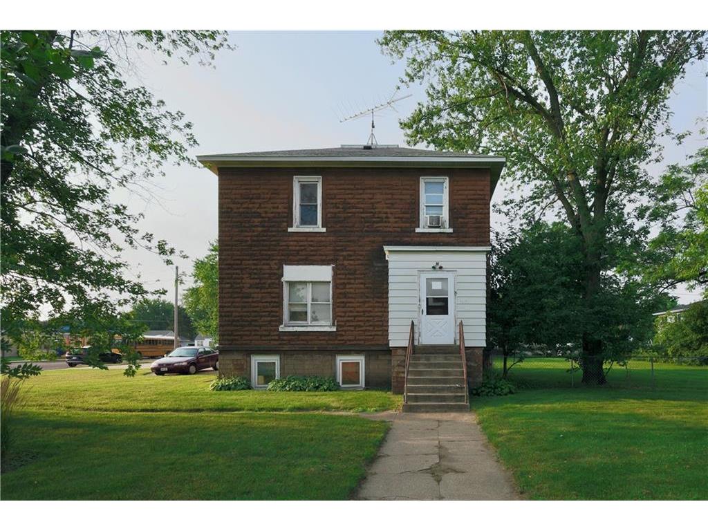 1903 Spooner Avenue #1 & 2 Altoona WI 54720 1568511 image1