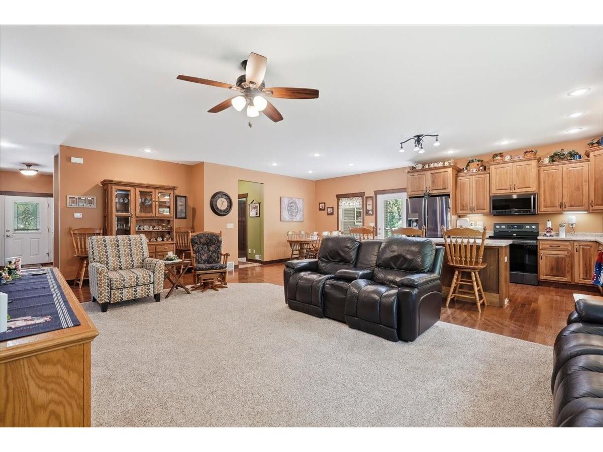 1904 Deblene Lane Eau Claire WI 54703 1601049 image12
