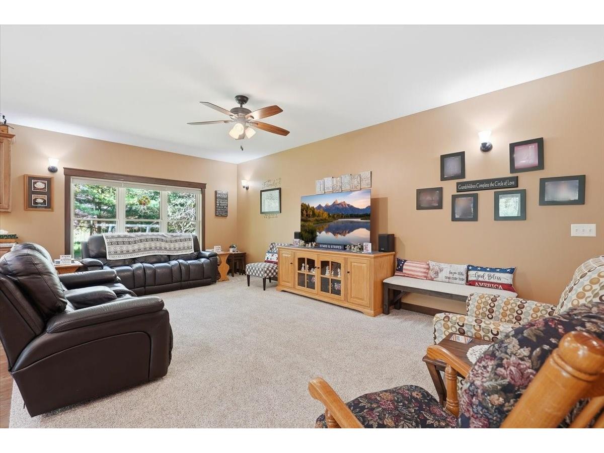 1904 Deblene Lane Eau Claire WI 54703 1601049 image13
