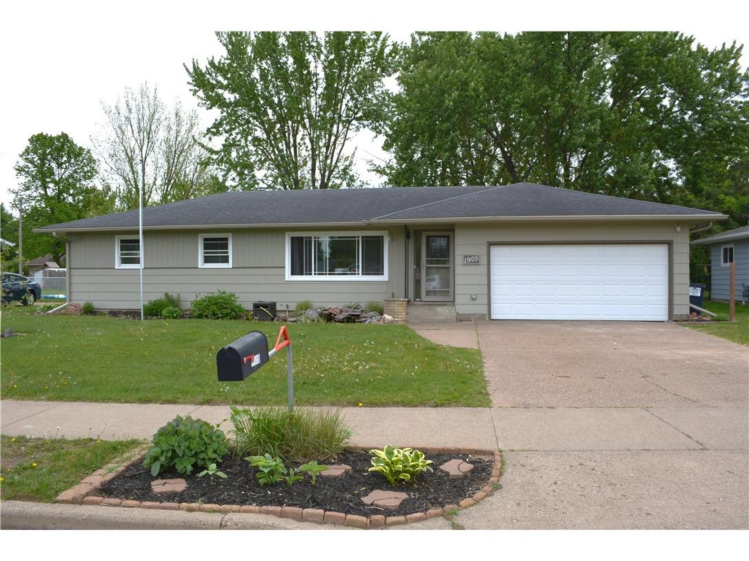 1905 E Clairemont Avenue Eau Claire WI 54701 1591941 image1