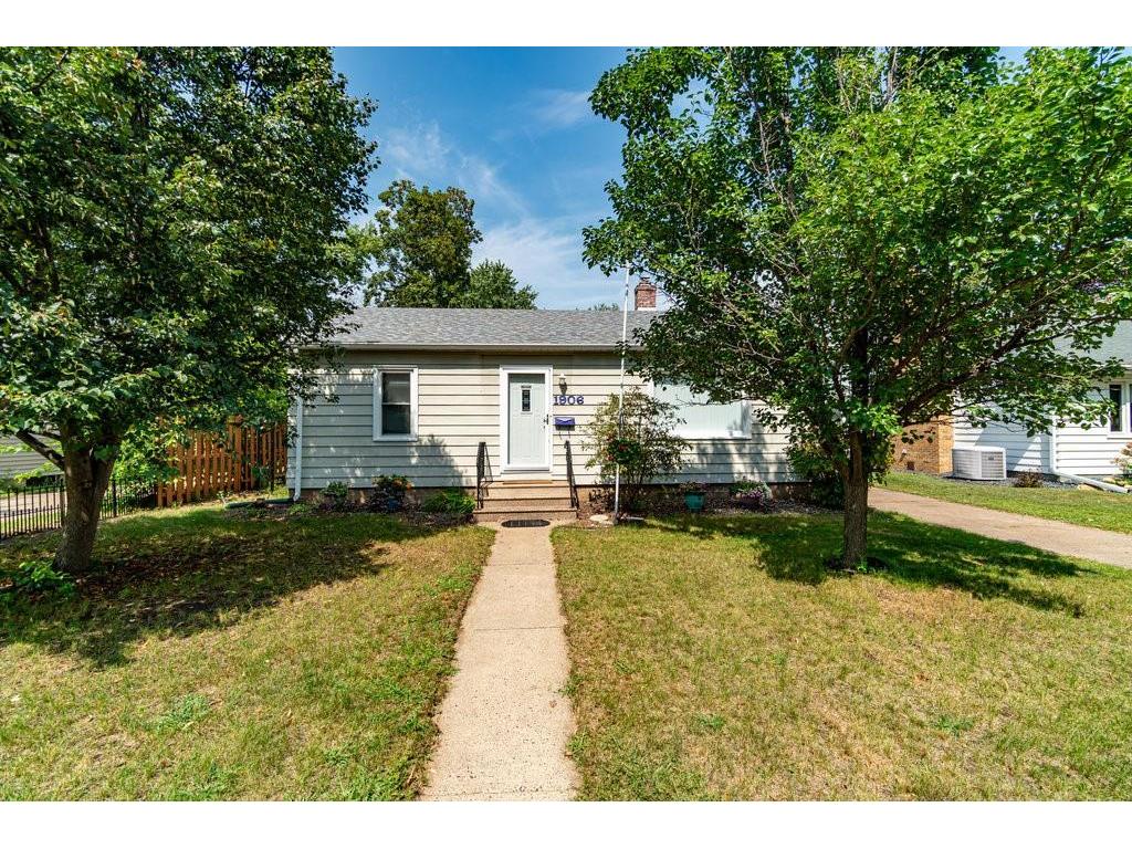 1906 Lyndale Avenue Eau Claire WI 54701 1585255 image1