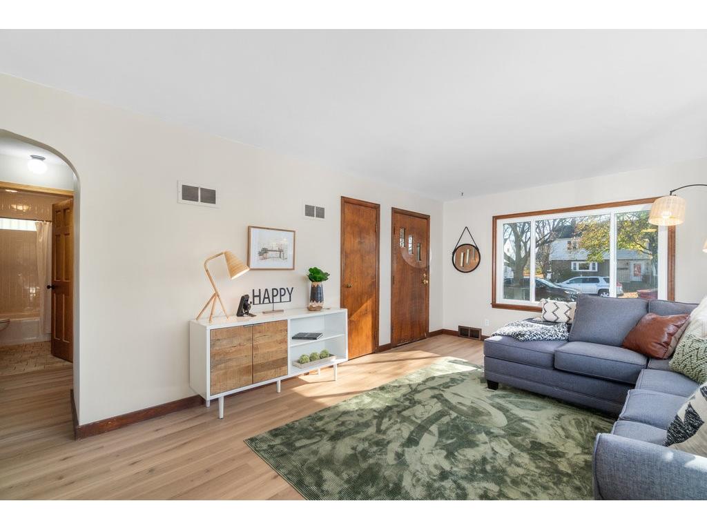 1912 Hoover Avenue Eau Claire WI 54701 1601258 image3