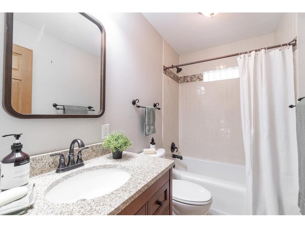 1912 Hoover Avenue Eau Claire WI 54701 1601258 image9