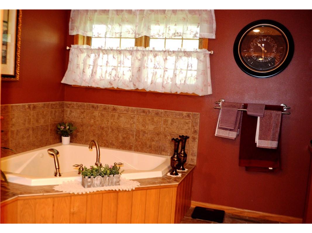 1915 19 Avenue Rice Lake WI 54868 1594418 image15