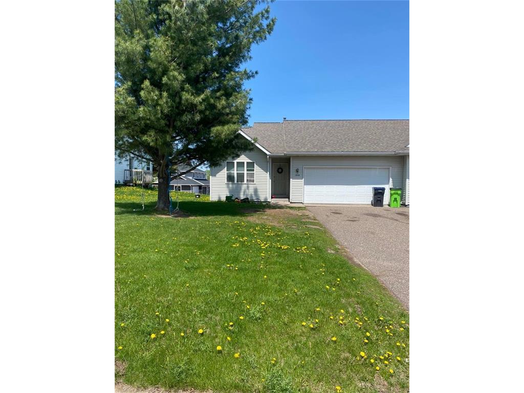 1915 W 6th Street #1-8 New Richmond WI 54017 1573243 image1